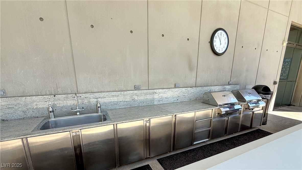 3726 Las Vegas Boulevard 809