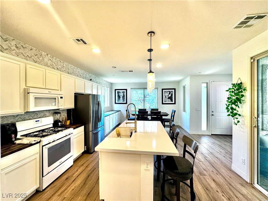 2606 Marvel Astoria Street