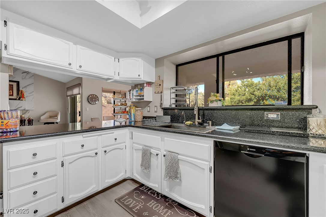 3757 North Torrey Pines Drive