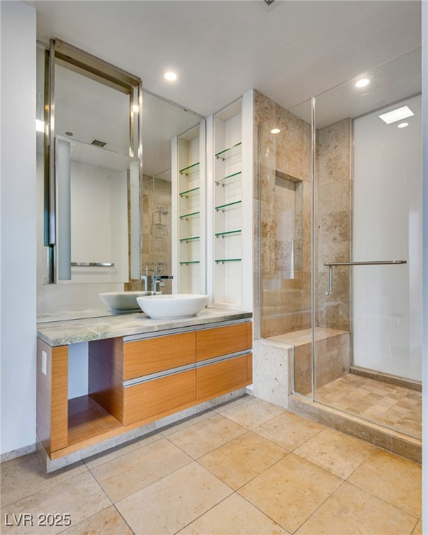 3726 Las Vegas Boulevard 1712