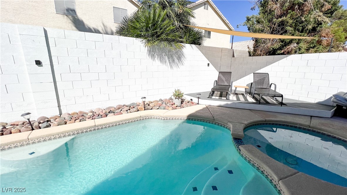 5929 Royal Castle Lane