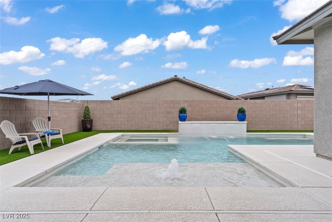 470 Arches Park Avenue