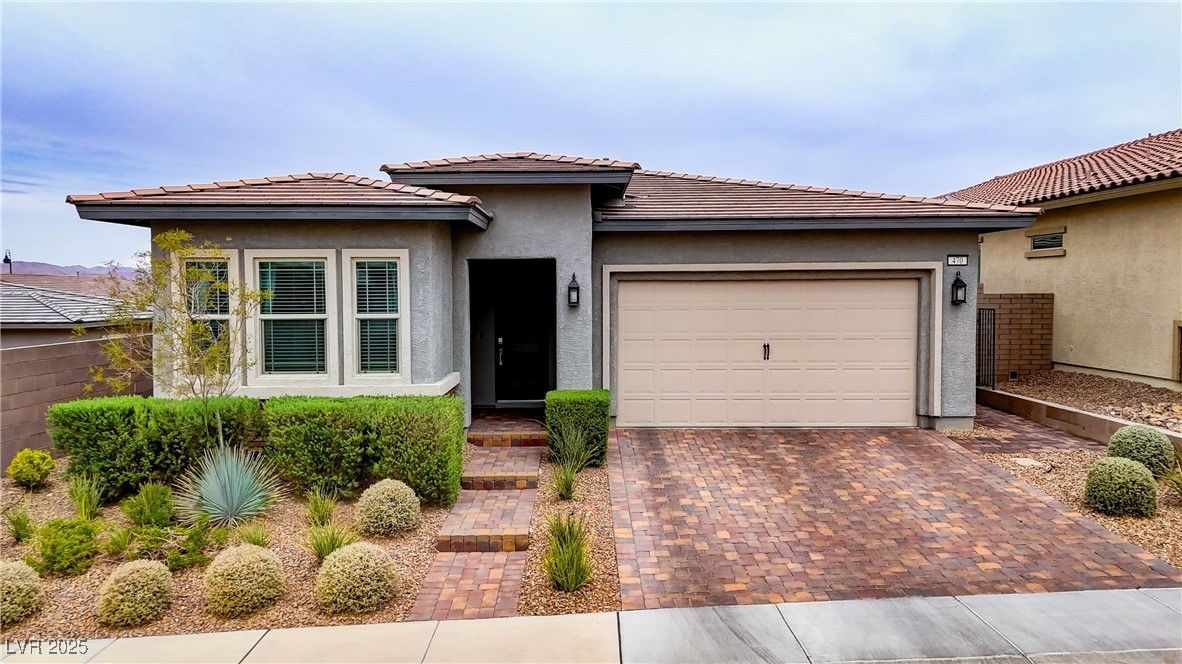 470 Arches Park Avenue