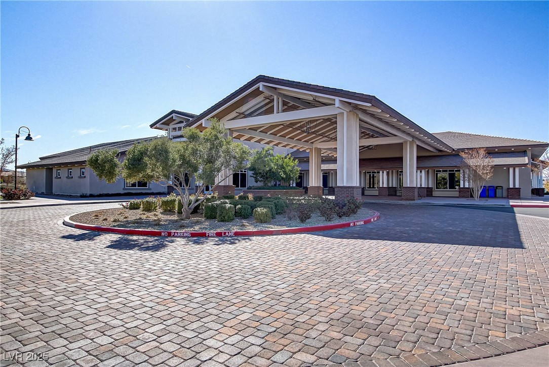 470 Arches Park Avenue