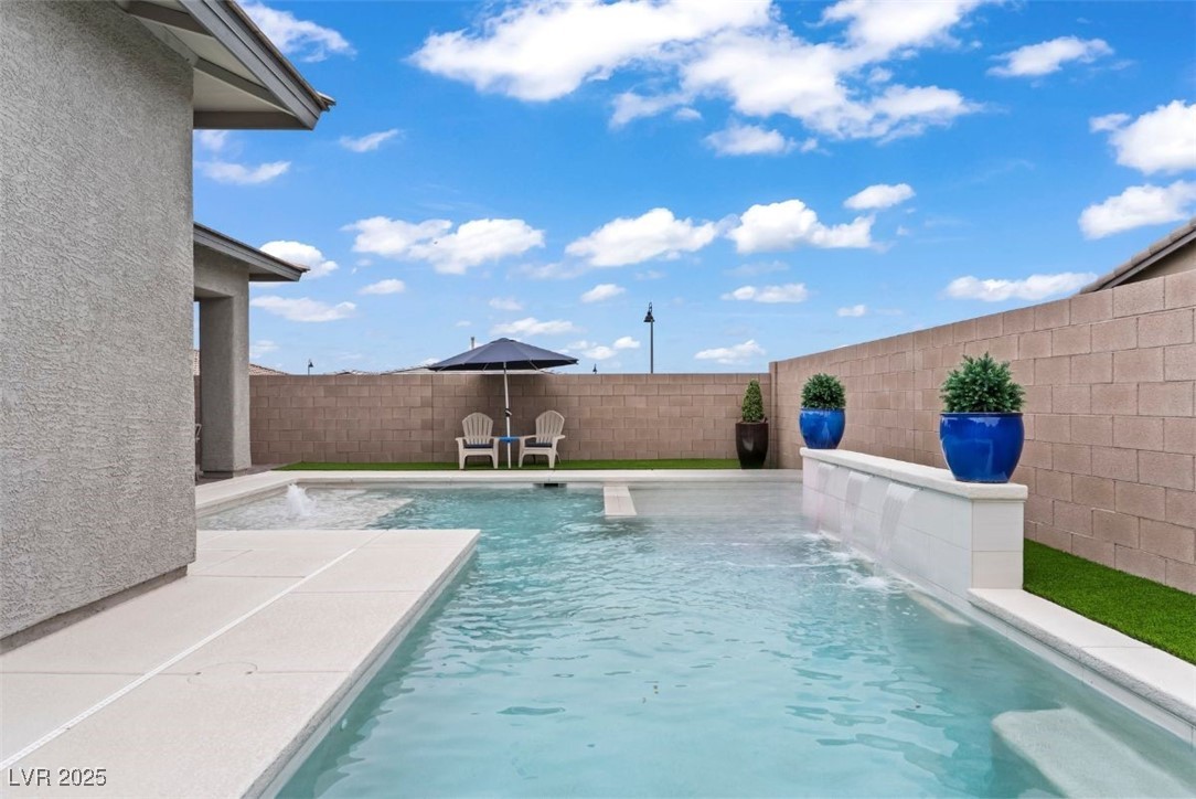 470 Arches Park Avenue