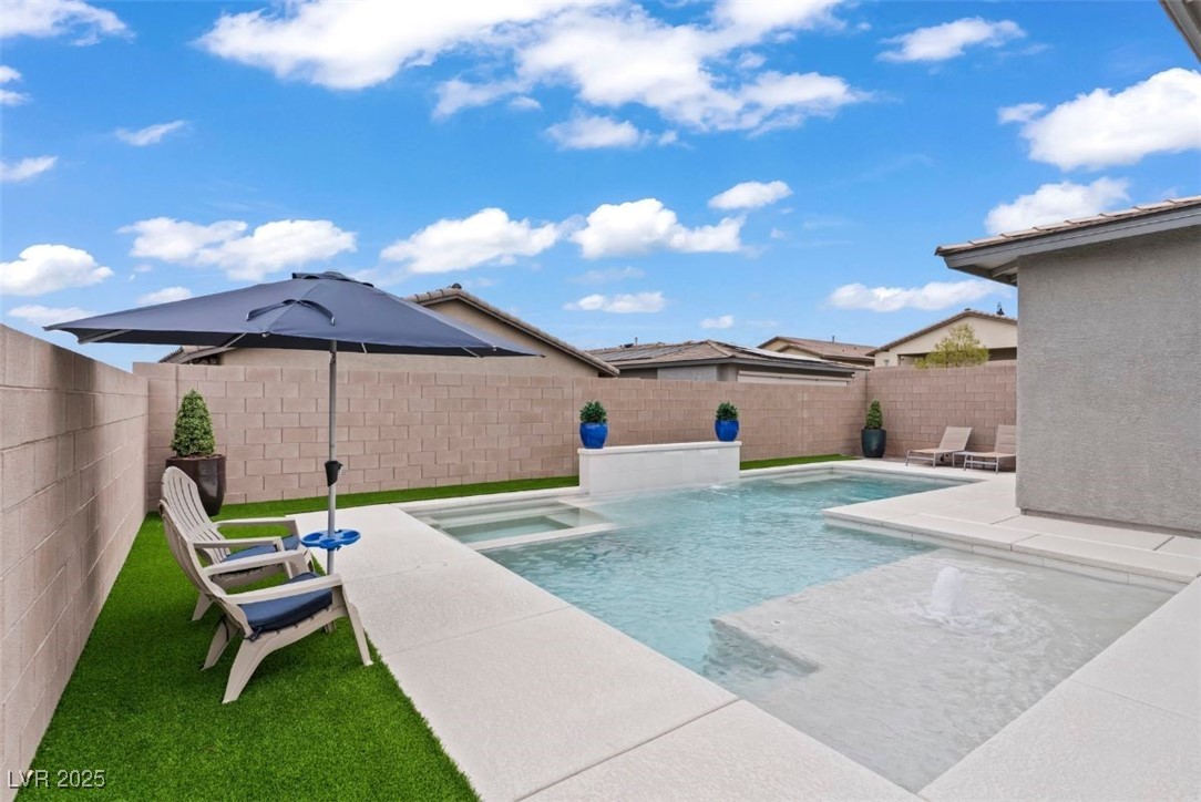 470 Arches Park Avenue