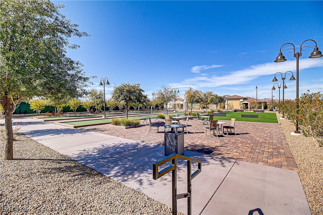 470 Arches Park Avenue