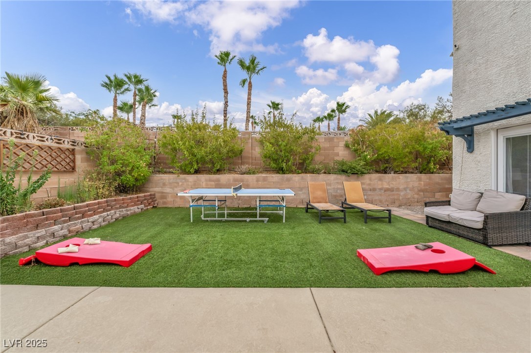 7492 Midfield Court