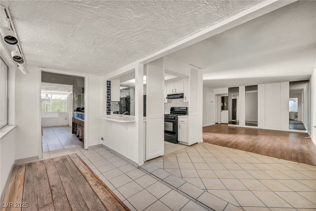 1420 Vegas Valley Drive 20