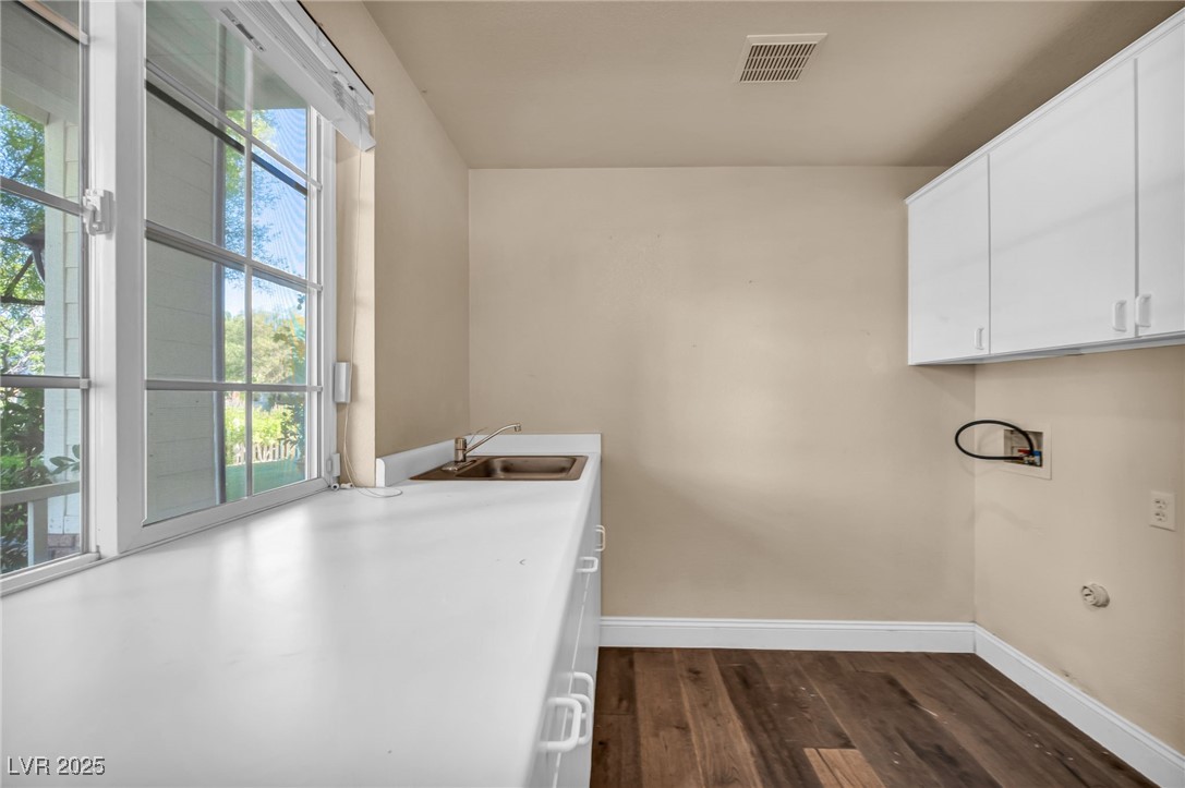 7464 Grassy Field Court