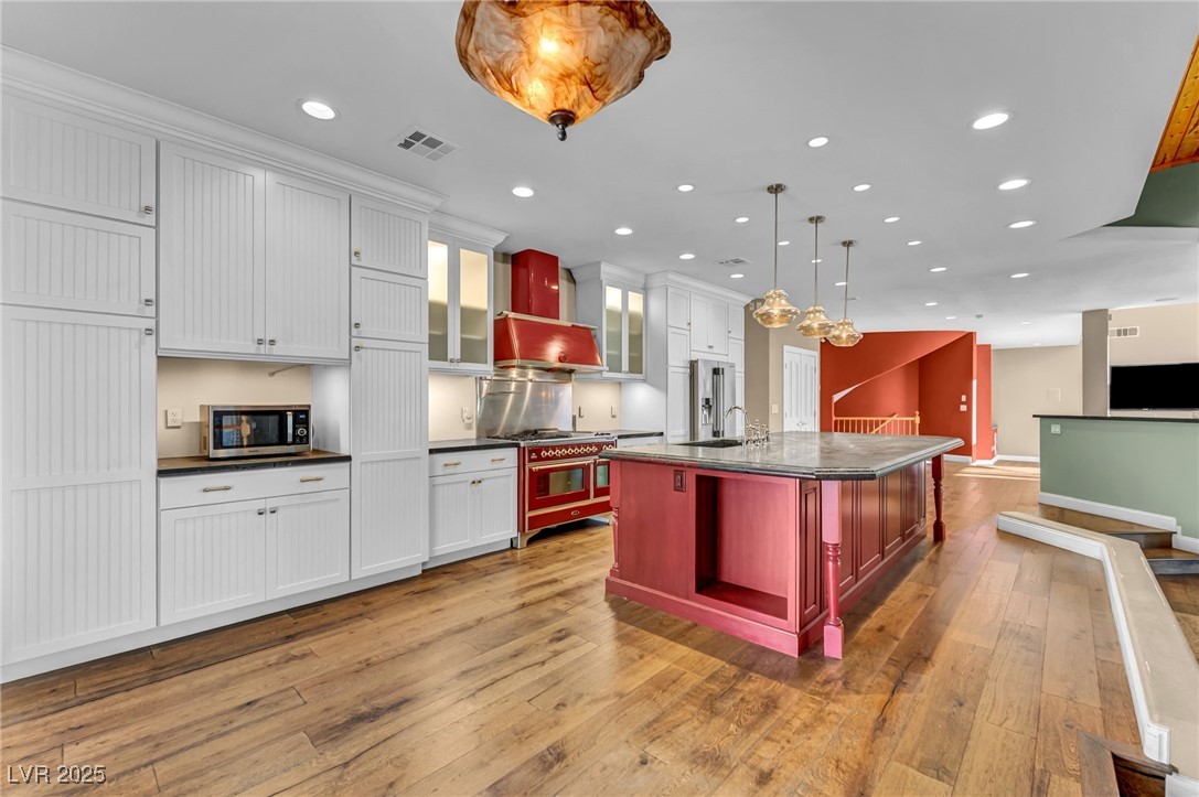 7464 Grassy Field Court