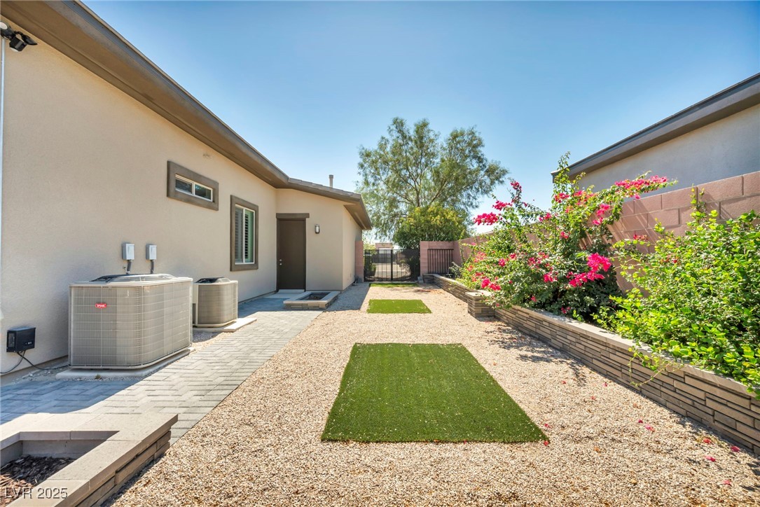 6312 Waking Moon Circle