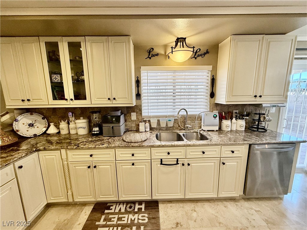 3352 Bridgeport Drive