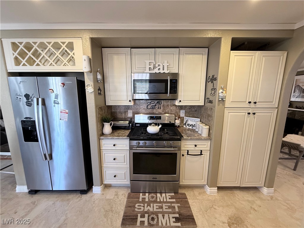 3352 Bridgeport Drive