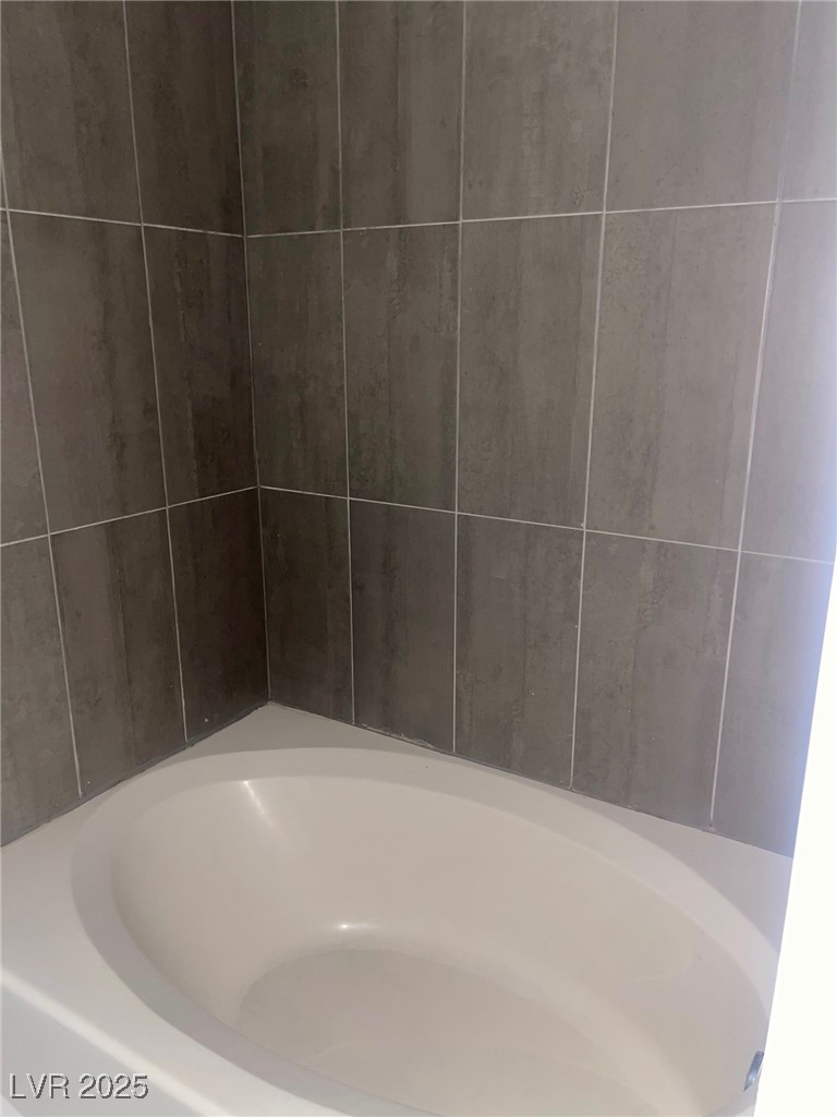 1050 East Cactus Avenue 2017