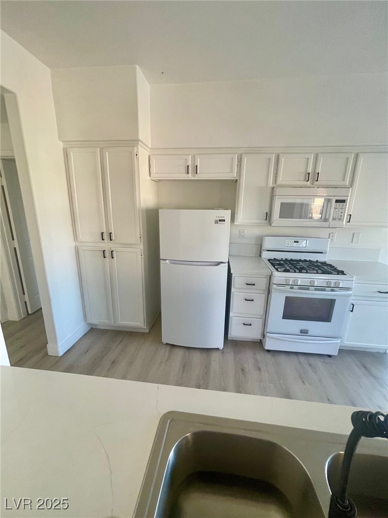 1050 East Cactus Avenue 2017