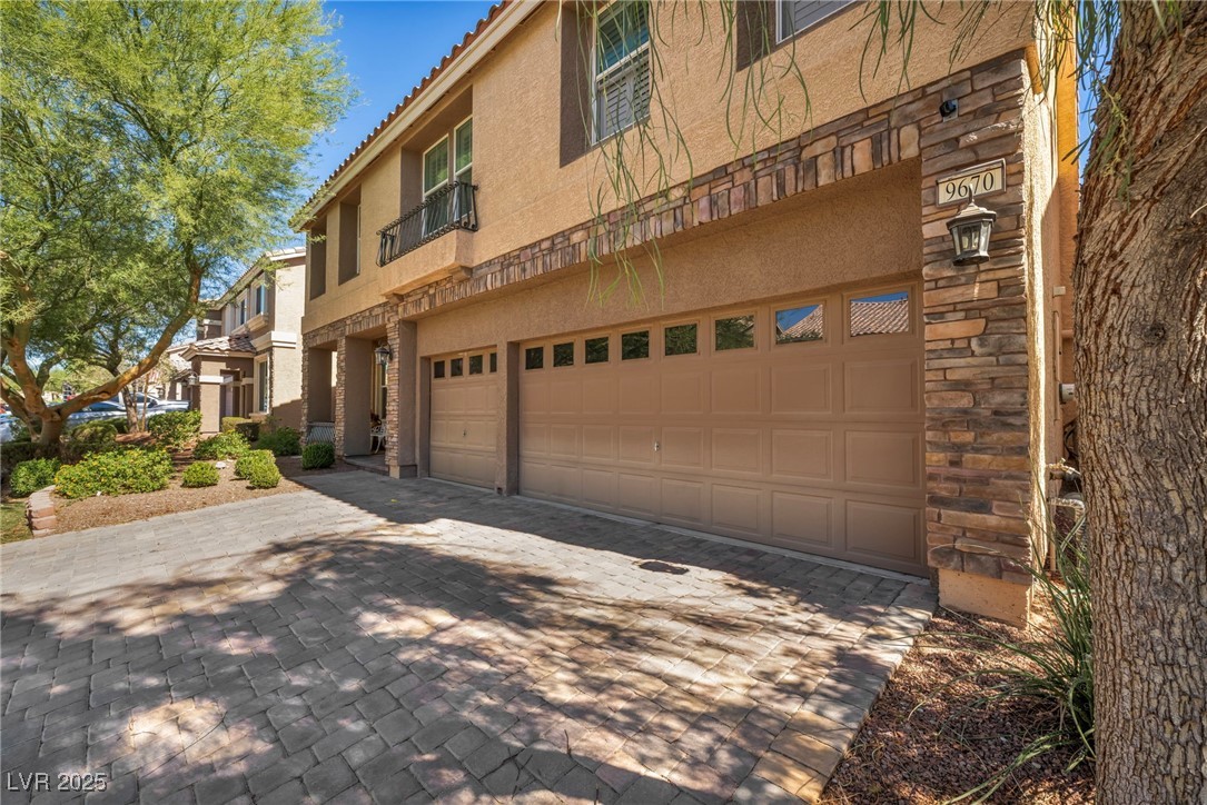 9670 Twin Rivers Court