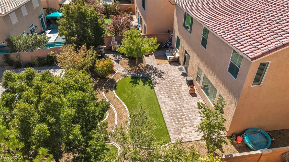 9670 Twin Rivers Court