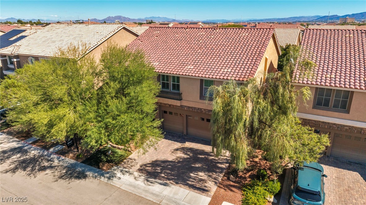 9670 Twin Rivers Court