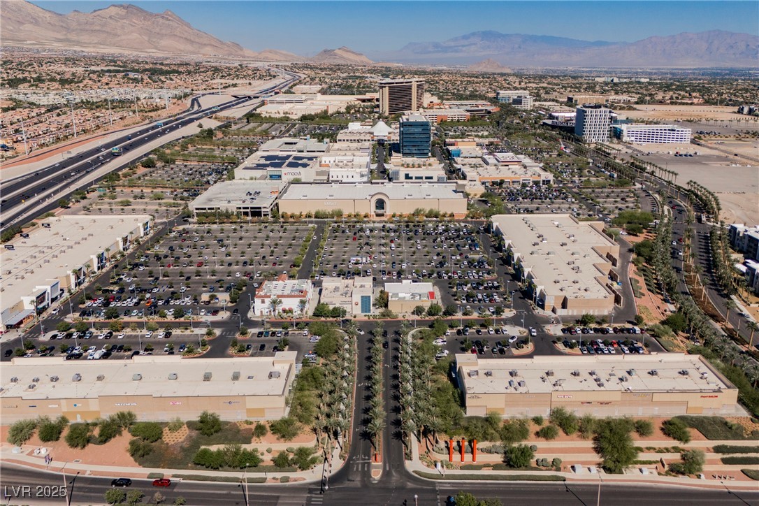 11676 Hamilton Lake Avenue