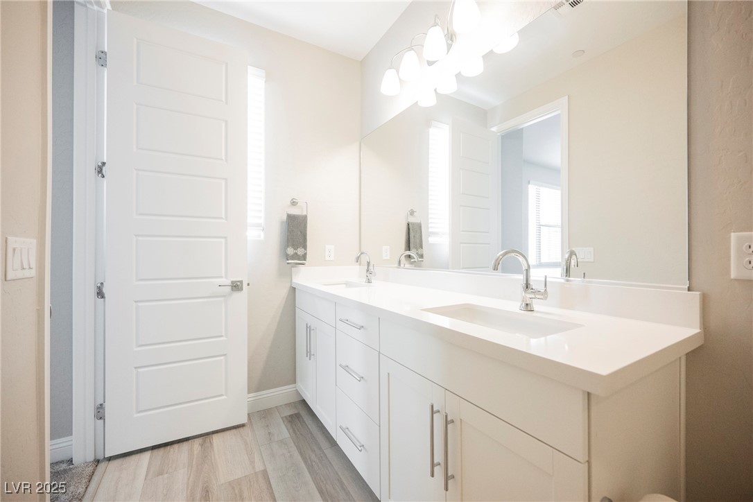 11676 Hamilton Lake Avenue