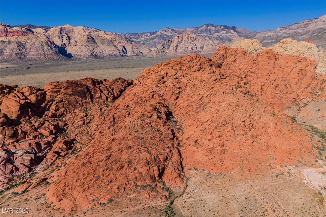 11676 Hamilton Lake Avenue