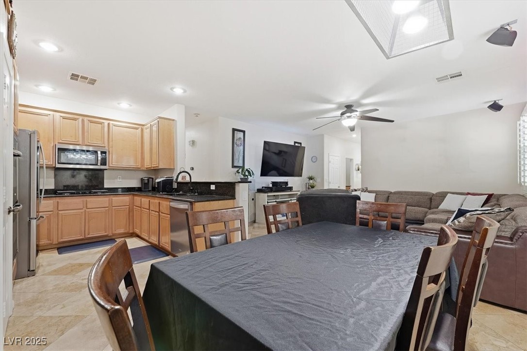 1208 Brockley Cross Street