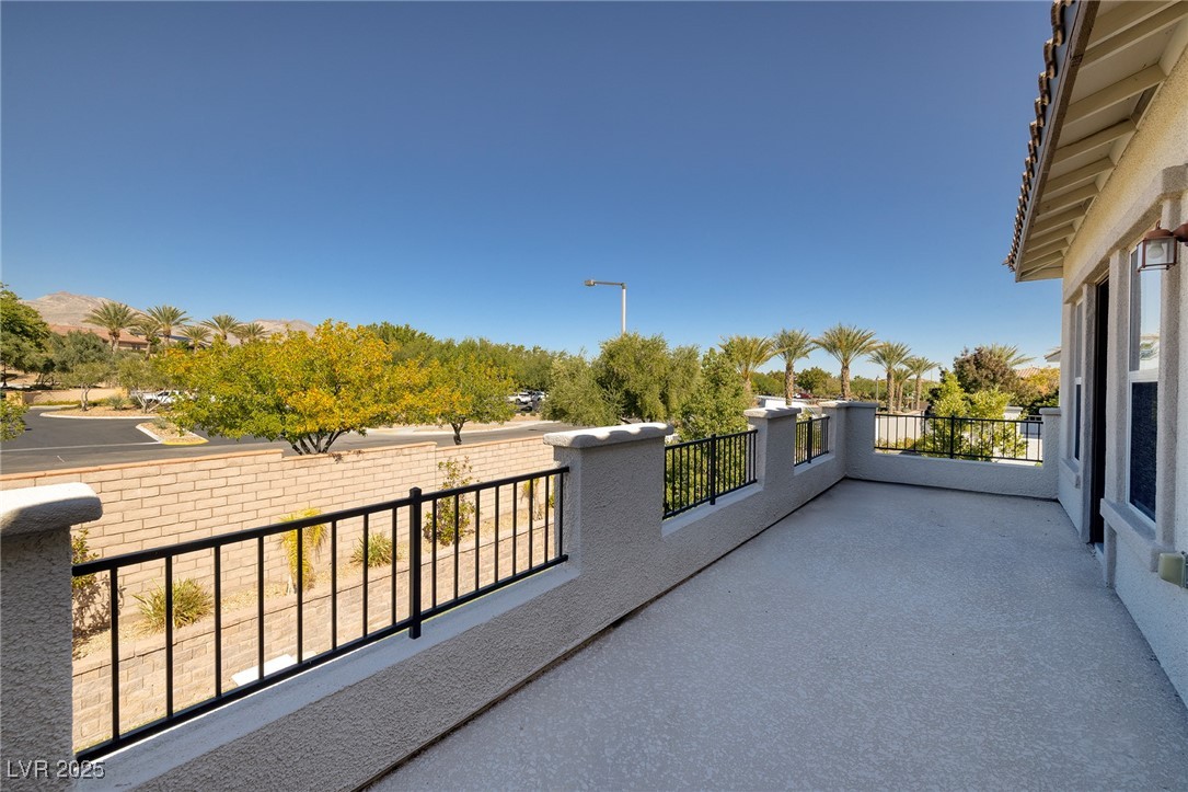 12132 Vista Linda Avenue