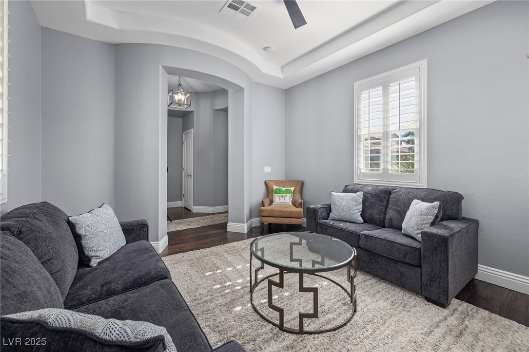 12132 Vista Linda Avenue