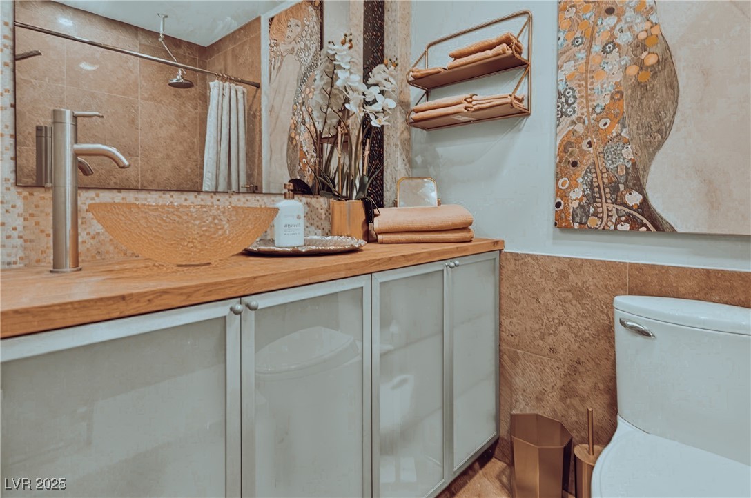 3111 Bel Air Drive 202