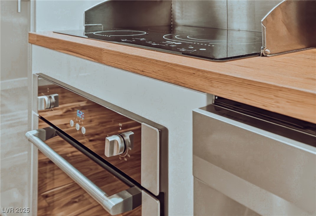 3111 Bel Air Drive 202