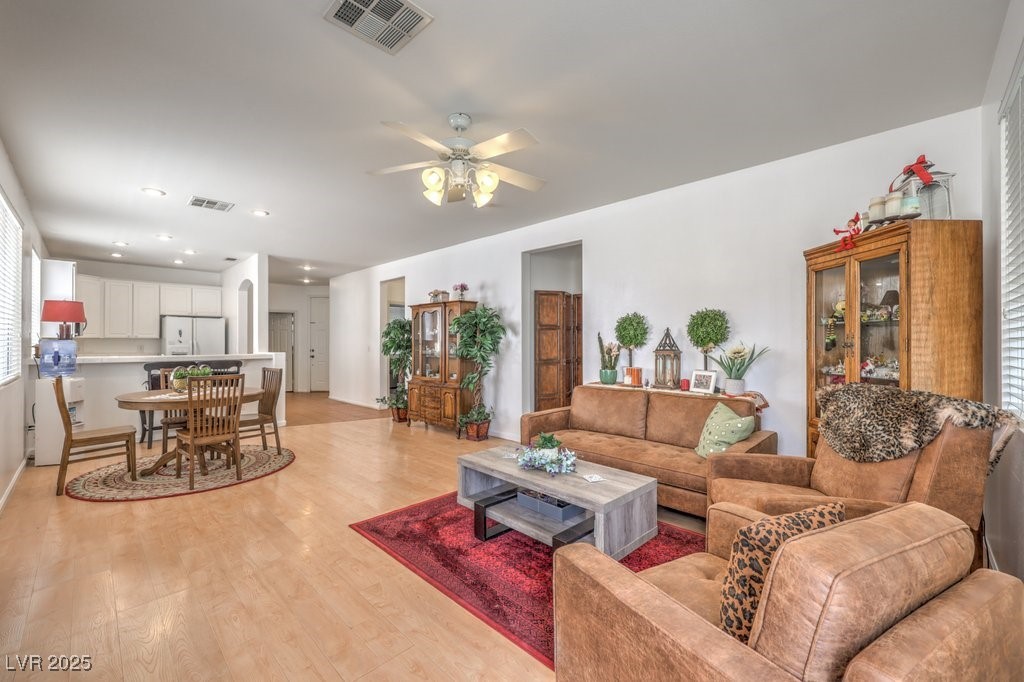 9761 Del Mar Heights Street