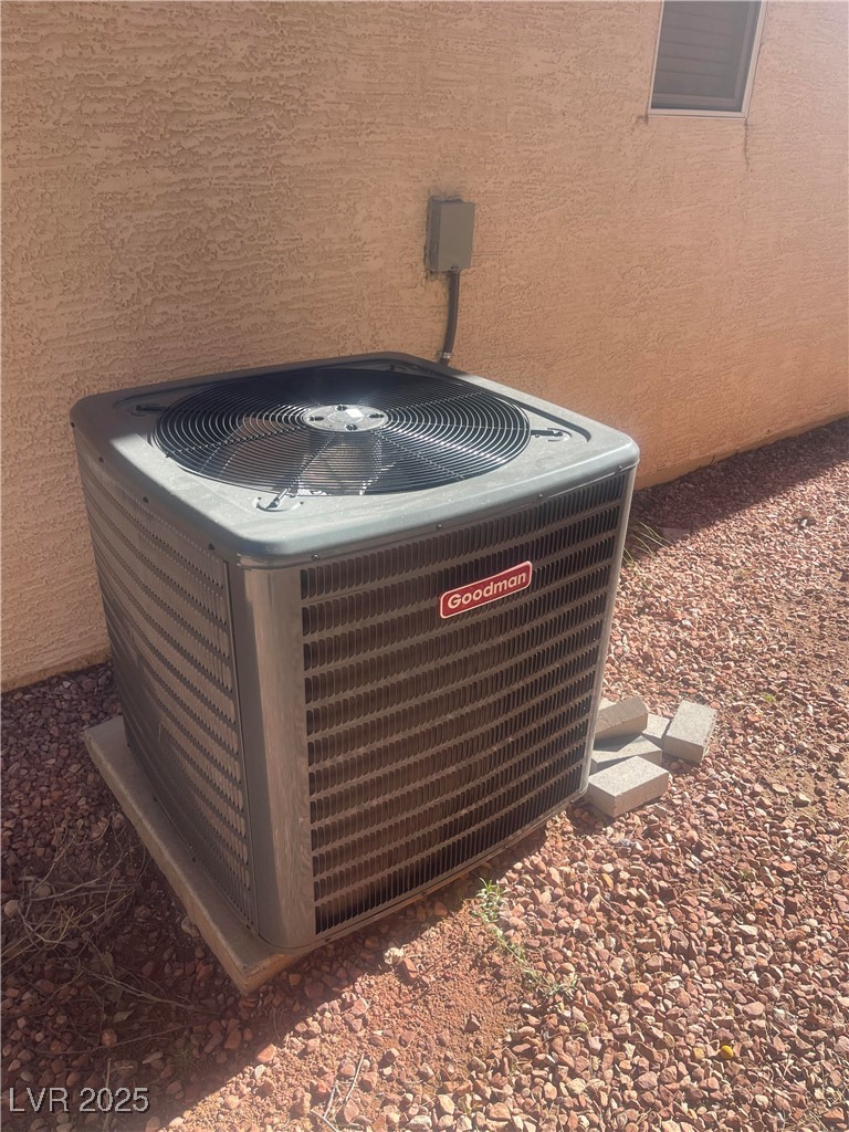 9909 Camino Loma Verde Avenue