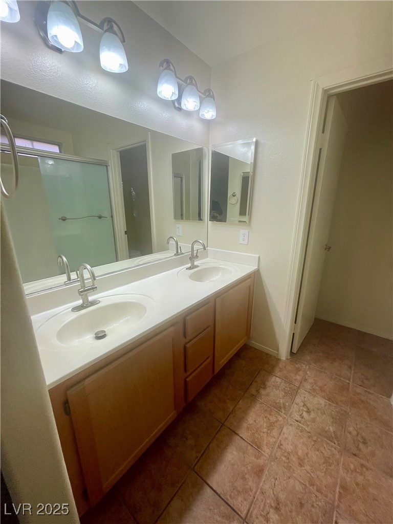 9909 Camino Loma Verde Avenue