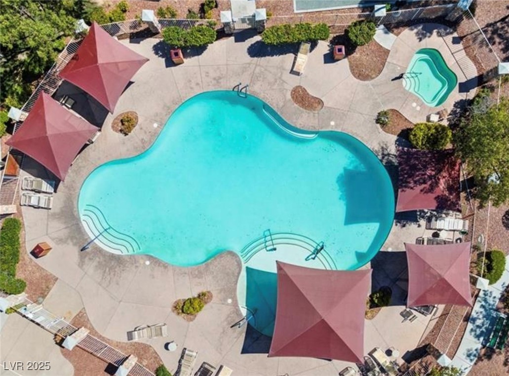 6197 Glimmering Light Avenue