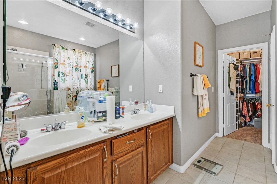 6197 Glimmering Light Avenue