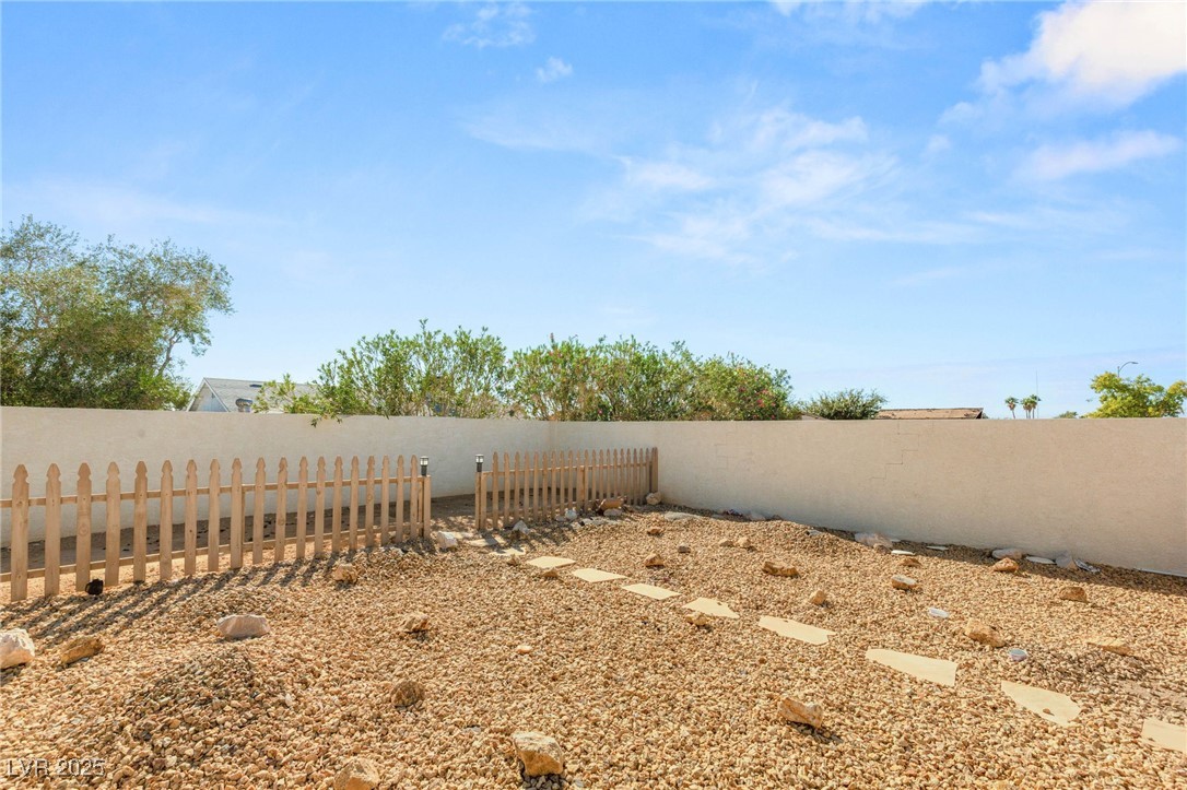 6257 Barnsdale Court