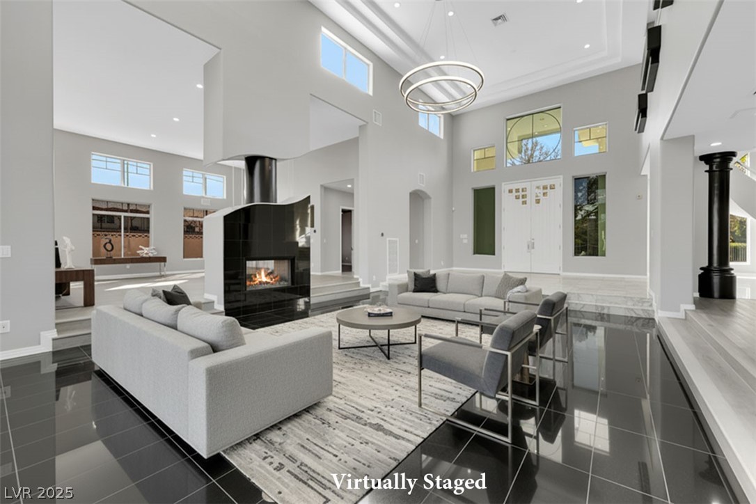 3860 Hildebrand Lane