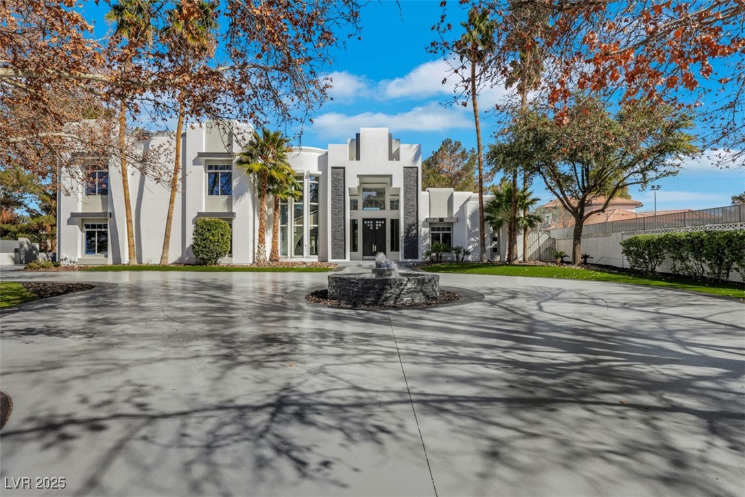 3860 Hildebrand Lane