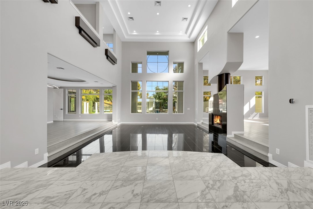 3860 Hildebrand Lane