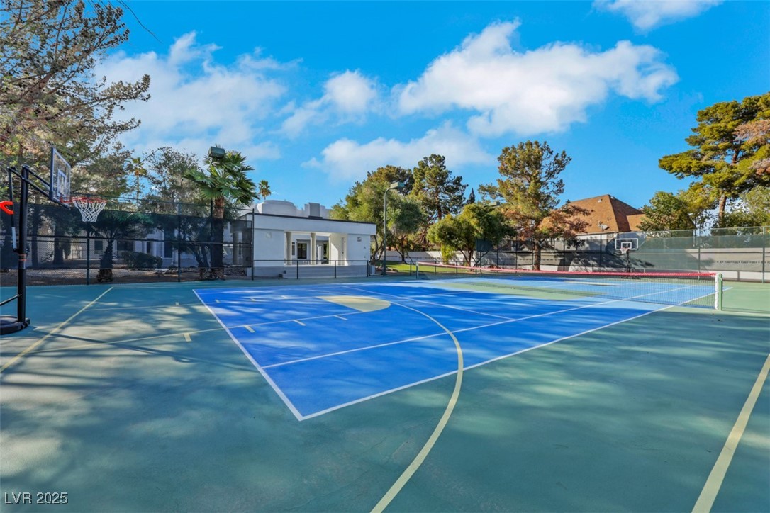 3860 Hildebrand Lane