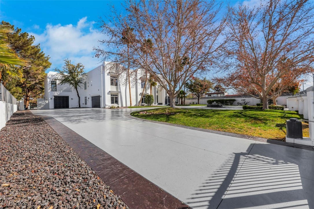 3860 Hildebrand Lane