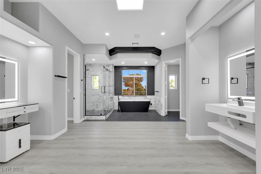 3860 Hildebrand Lane