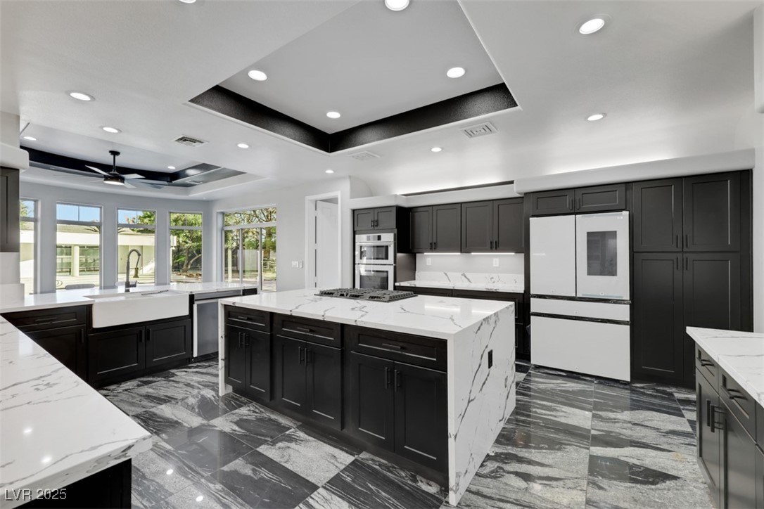 3860 Hildebrand Lane