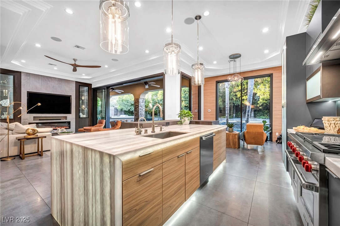 8032 Springbuck Court