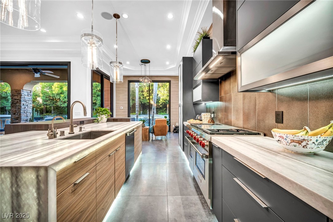 8032 Springbuck Court