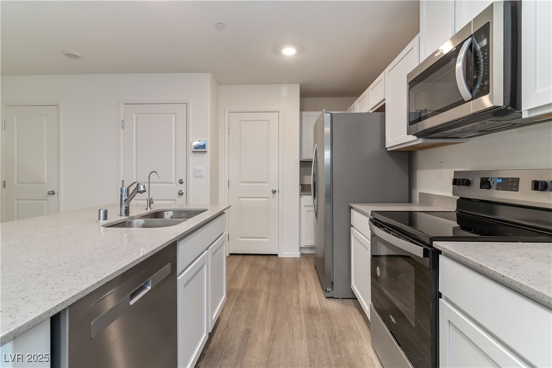 6156 Lily Garden Street