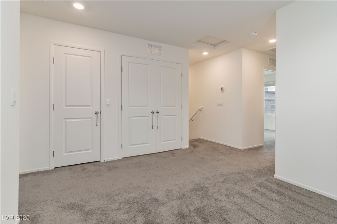 6156 Lily Garden Street