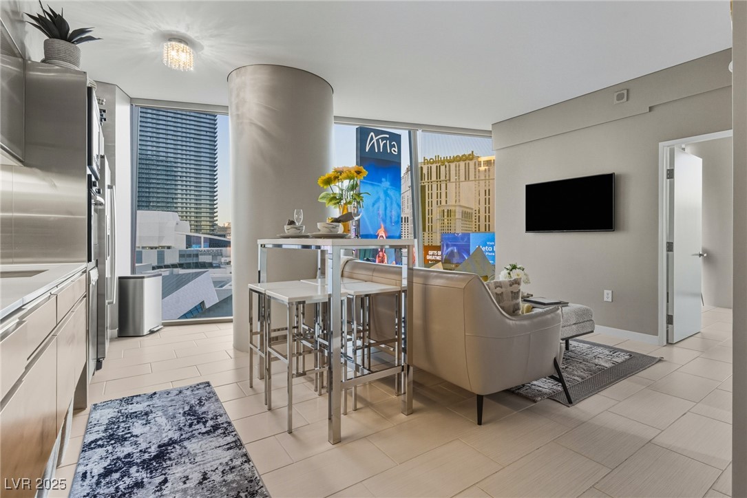 3722 Las Vegas Boulevard 706