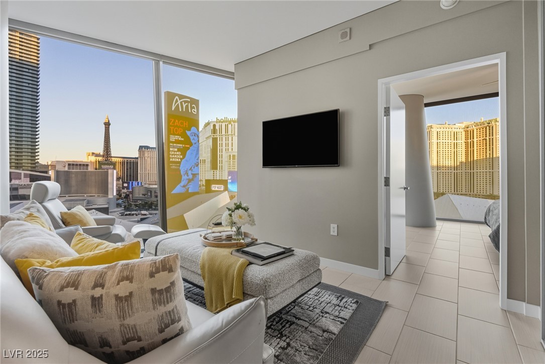 3722 Las Vegas Boulevard 706